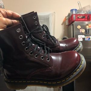 Size 6 women’s red vegan dr marten boots